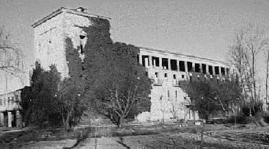 A�os 90. Restos del antiguo monasterio benedictino de Sopetr�n.